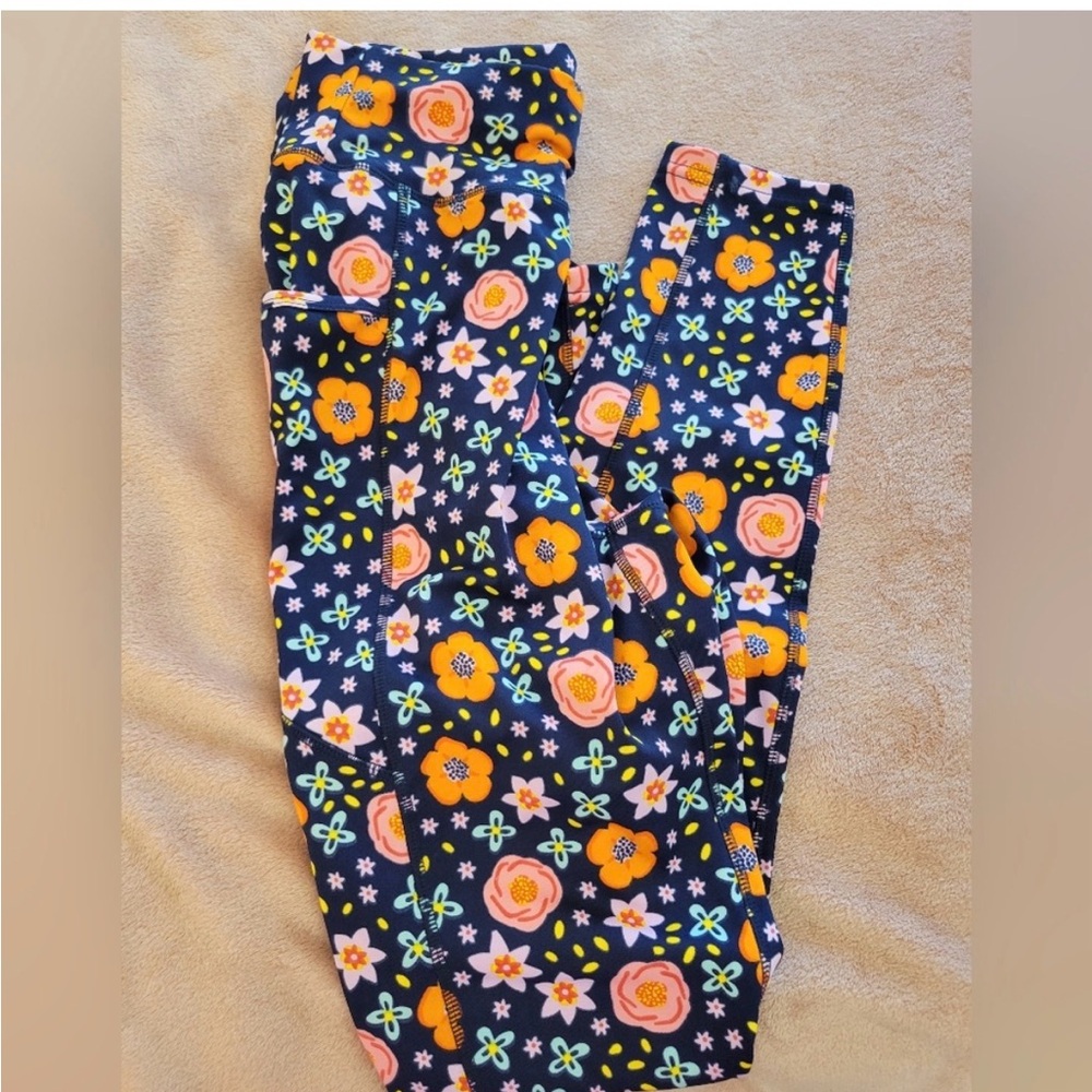 POP Fit Navy Floral Leggings with pockets medium